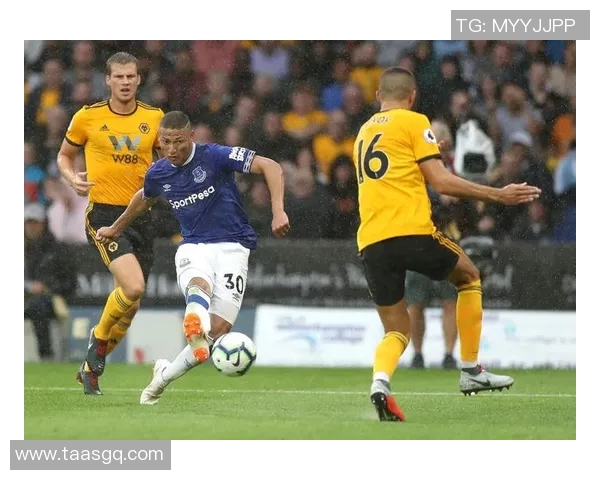 森林狼队连胜勇闯半决赛,展现无与伦比的实力 森林狼队连胜勇闯半决赛,展现无与伦比的实力