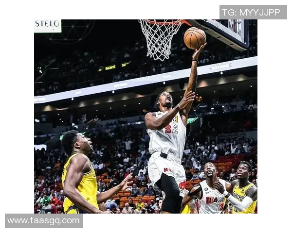 热火击败湖人实现五连胜,赛季表现逆势飙升 热火击败湖人实现五连胜,赛季表现逆势飙升